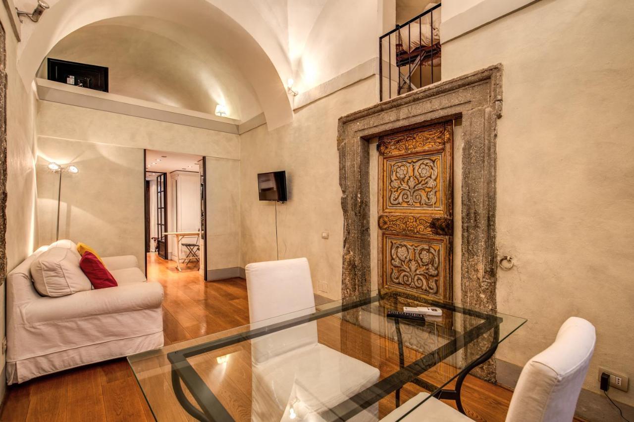 Magenta Luxury Specchi Casa vacanze Roma