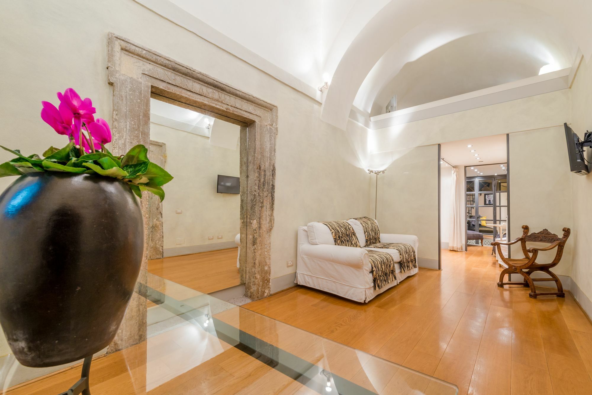 Magenta Luxury Specchi Casa vacanze Roma