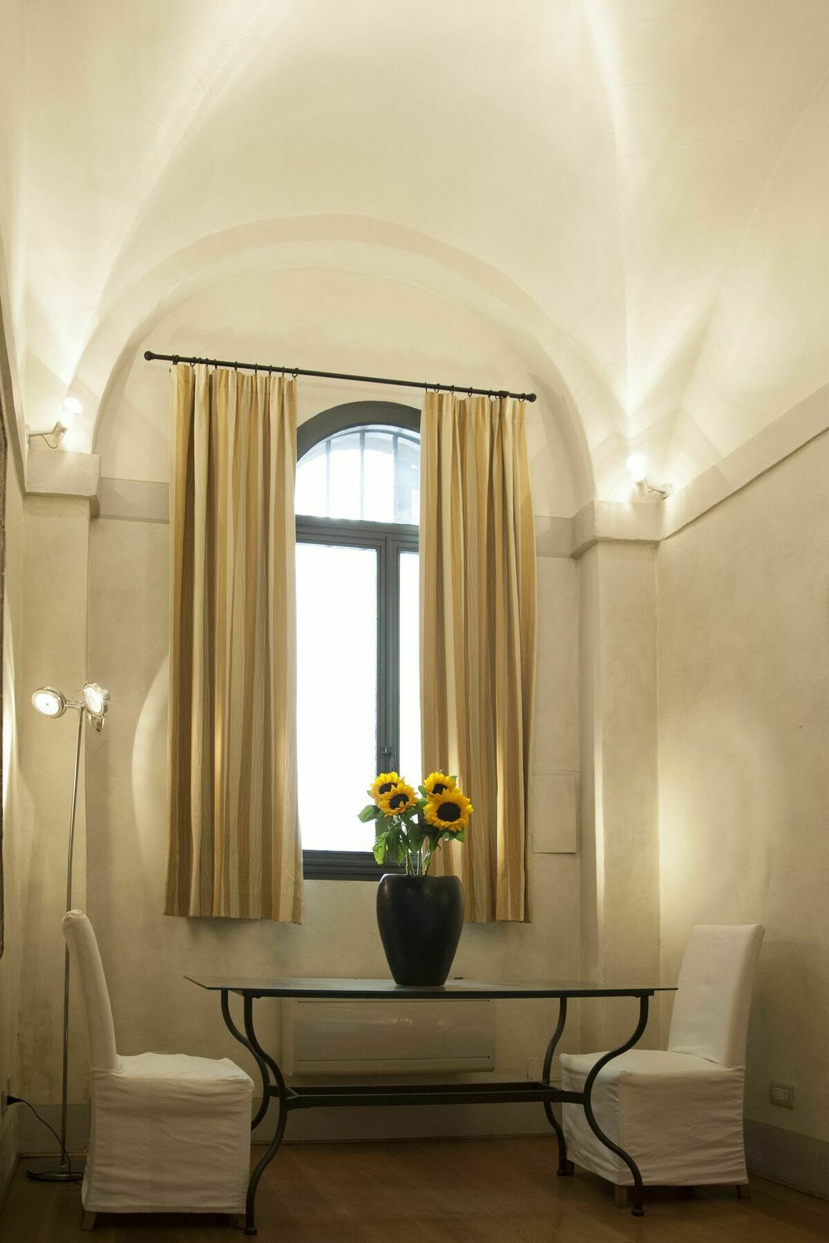 Magenta Luxury Specchi * Roma