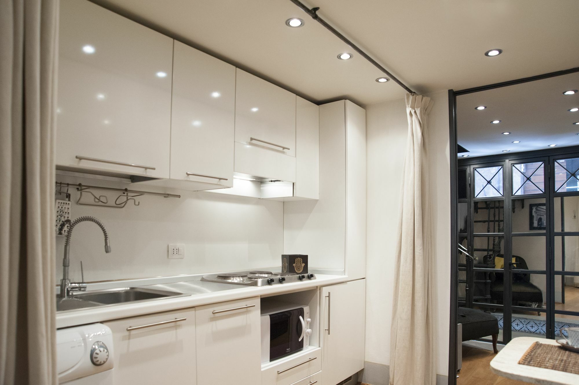 Magenta Luxury Specchi Roma