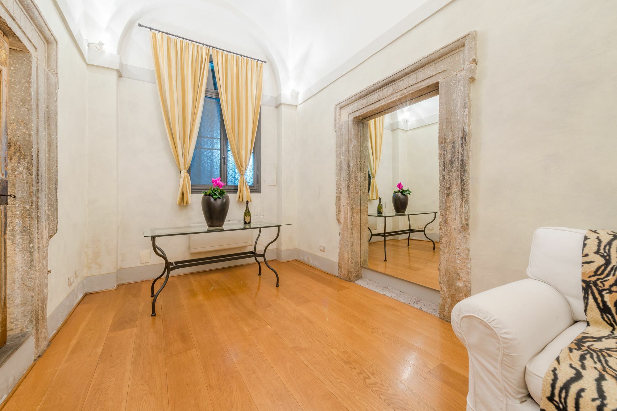 Casa vacanze Magenta Luxury Specchi